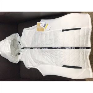 ❗️SOLD❗️NWT MICHAEL KORS VEST